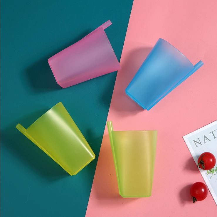 Creative Sippy cup Plastic sippy cup for children