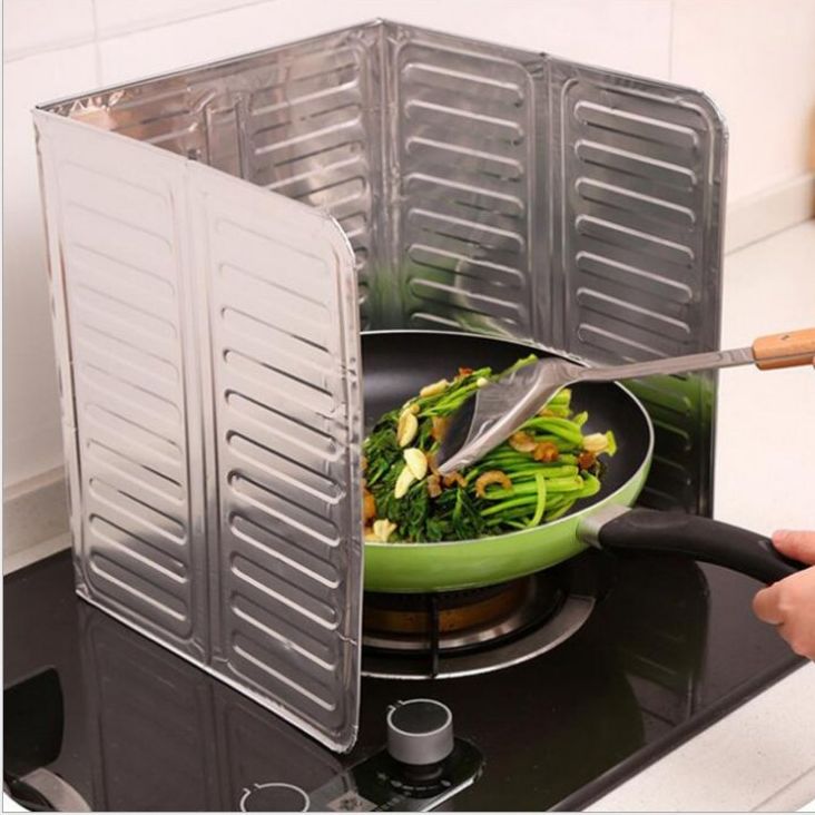 Creative kitchen items Stir-fry cooking heat shield