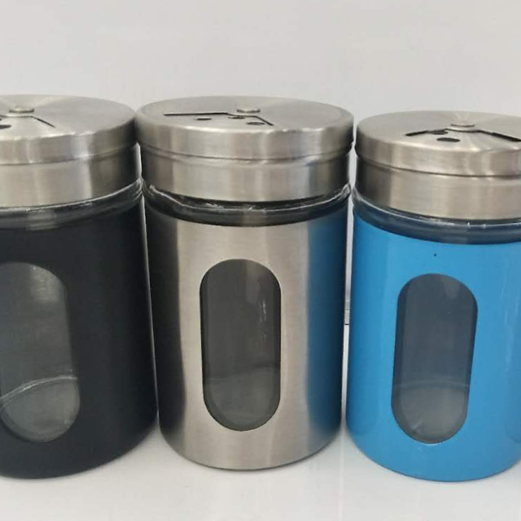 Vertical hole seasoning bottle