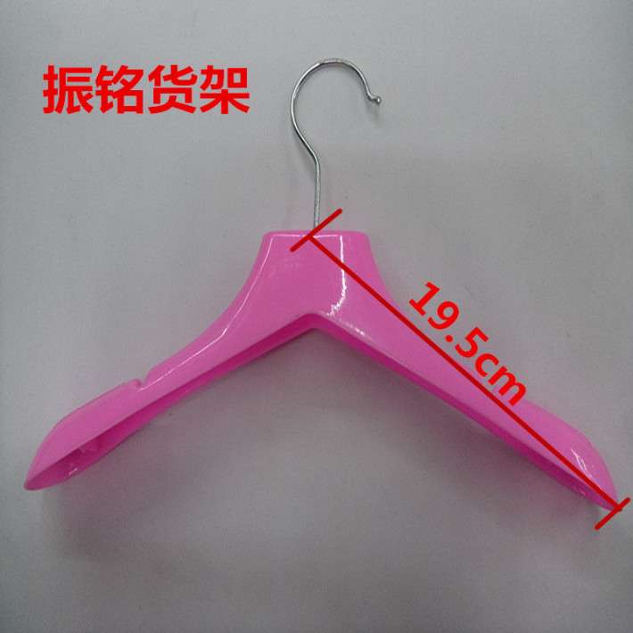 五彩儿童塑料衣架详情图3