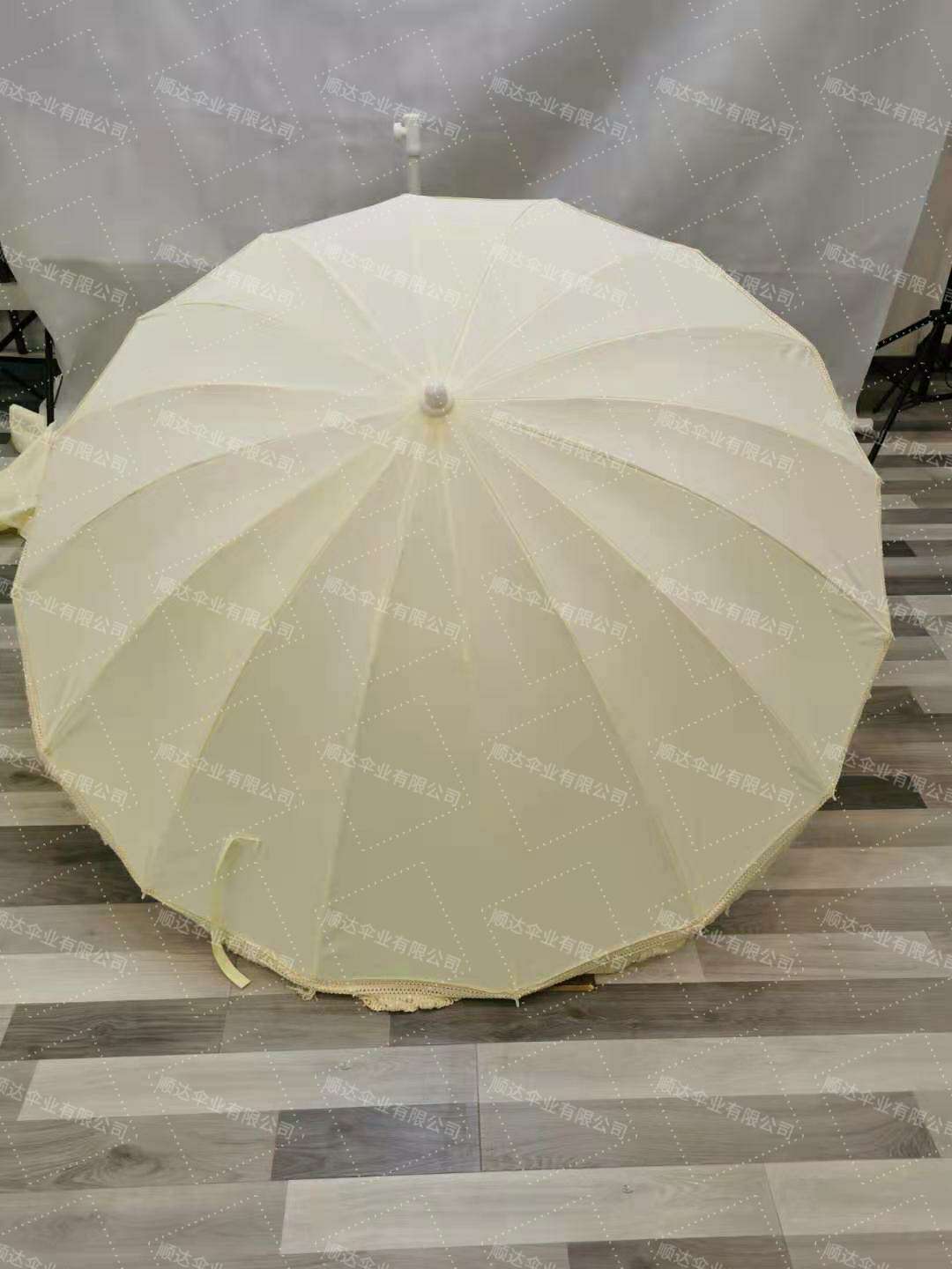 SDumbrella factory supplies outdoor 16-bone polyester beard edge umbrellas for sunshade Specification image