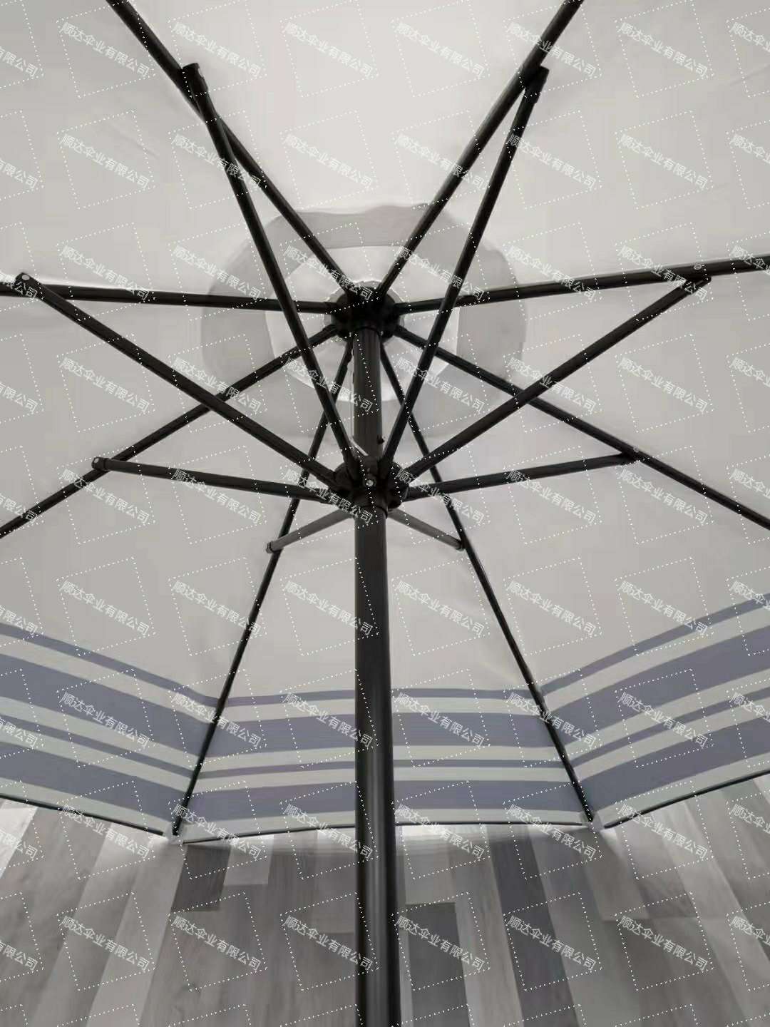 SD umbrella Factory direct sale polyester fabric garden umbrella tube with hand crank detail image 3