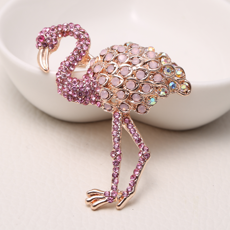 Factory direct sales, popular in foreign trade, Korean fashion flamingo brooches, women's accessories, elegant and luxurious, versatile shawls, pins, brooches, collars, pin buttons and other accessories detail image 1