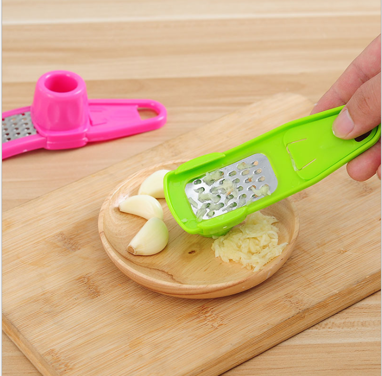 Yi multi-functional ginger grinder, garlic cutter and garlic press detail image 2