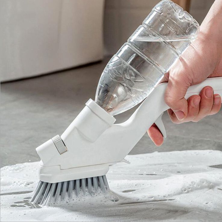 Creative new multi-functional water-carrying spray brush
