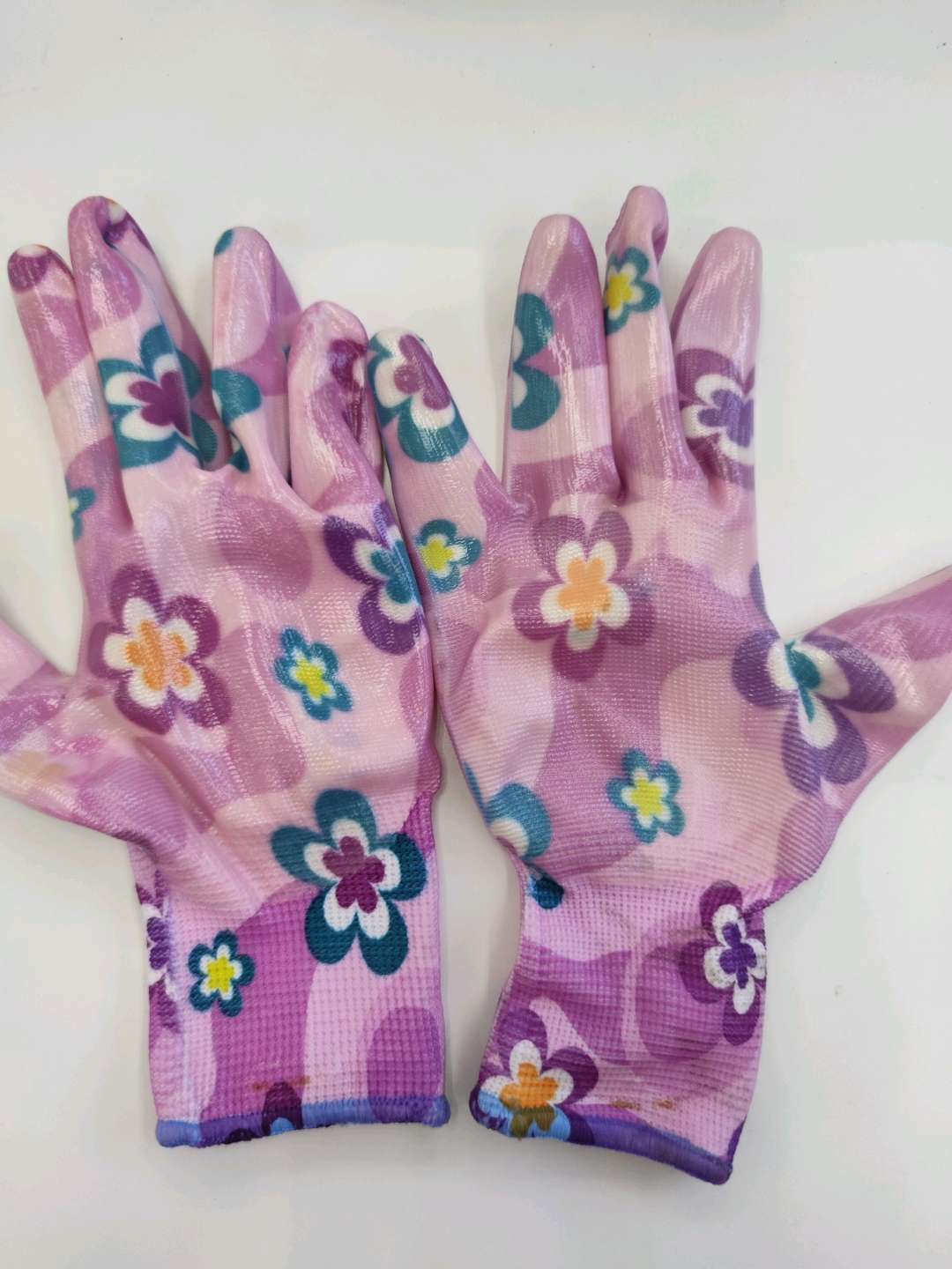 Patterned Anti-Slip Gloves full figure