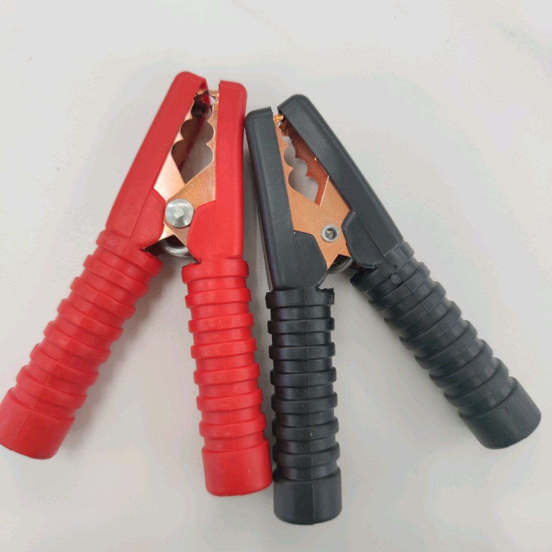 Battery clamp (7