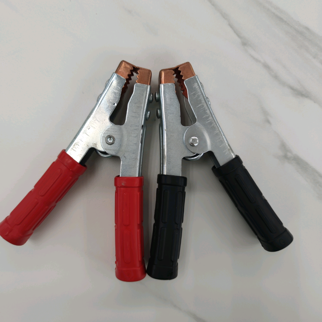 Battery clamp (12