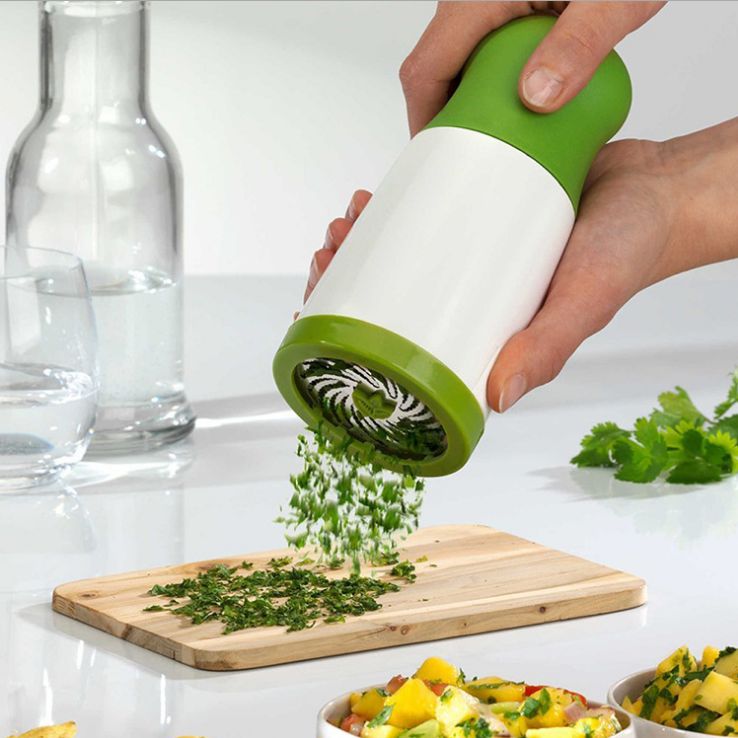 Spice grinder