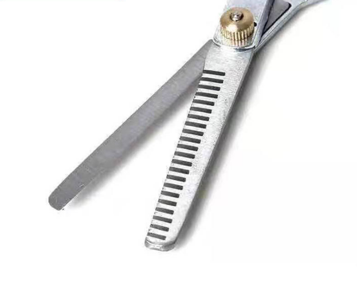Stainless steel hairdressing scissors detail image 1