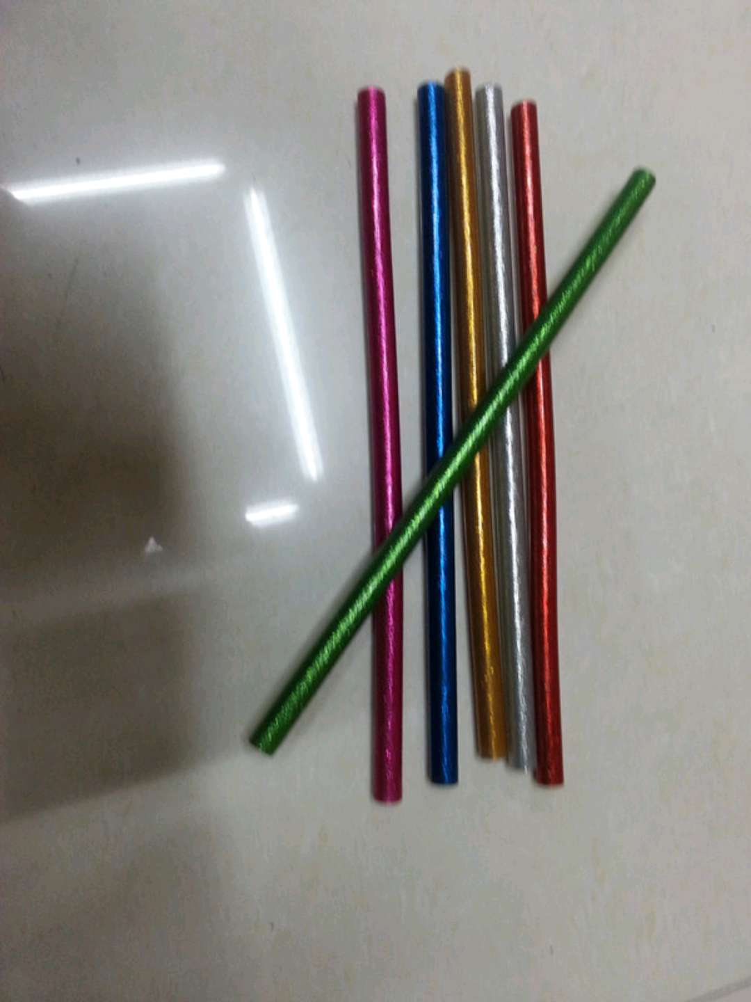 鼎力德胶棒374白底实物图