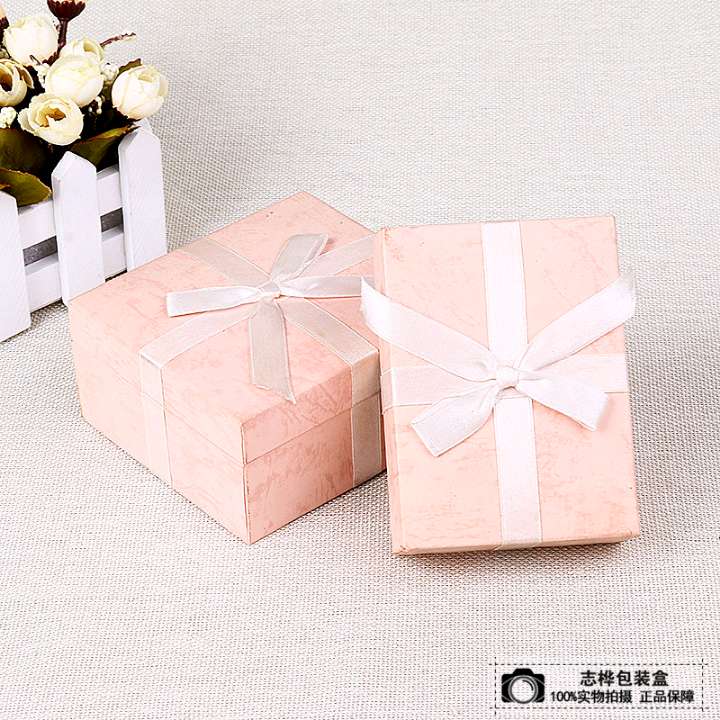 Fashion jewelry gift box packaging box, gift packaging box, accessory packaging, jewelry box Application Scenario
