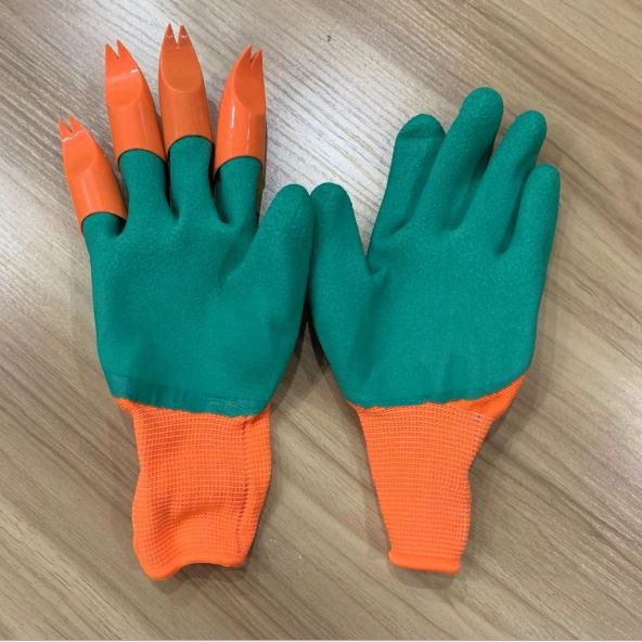 Protective gloves for outdoor garden planting