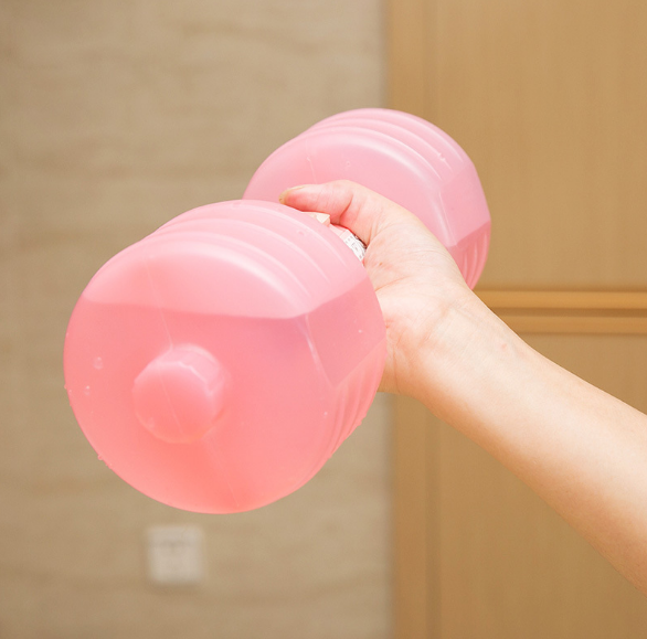 Imported plastic water-filled and water-filled women's dumbbells detail image 3
