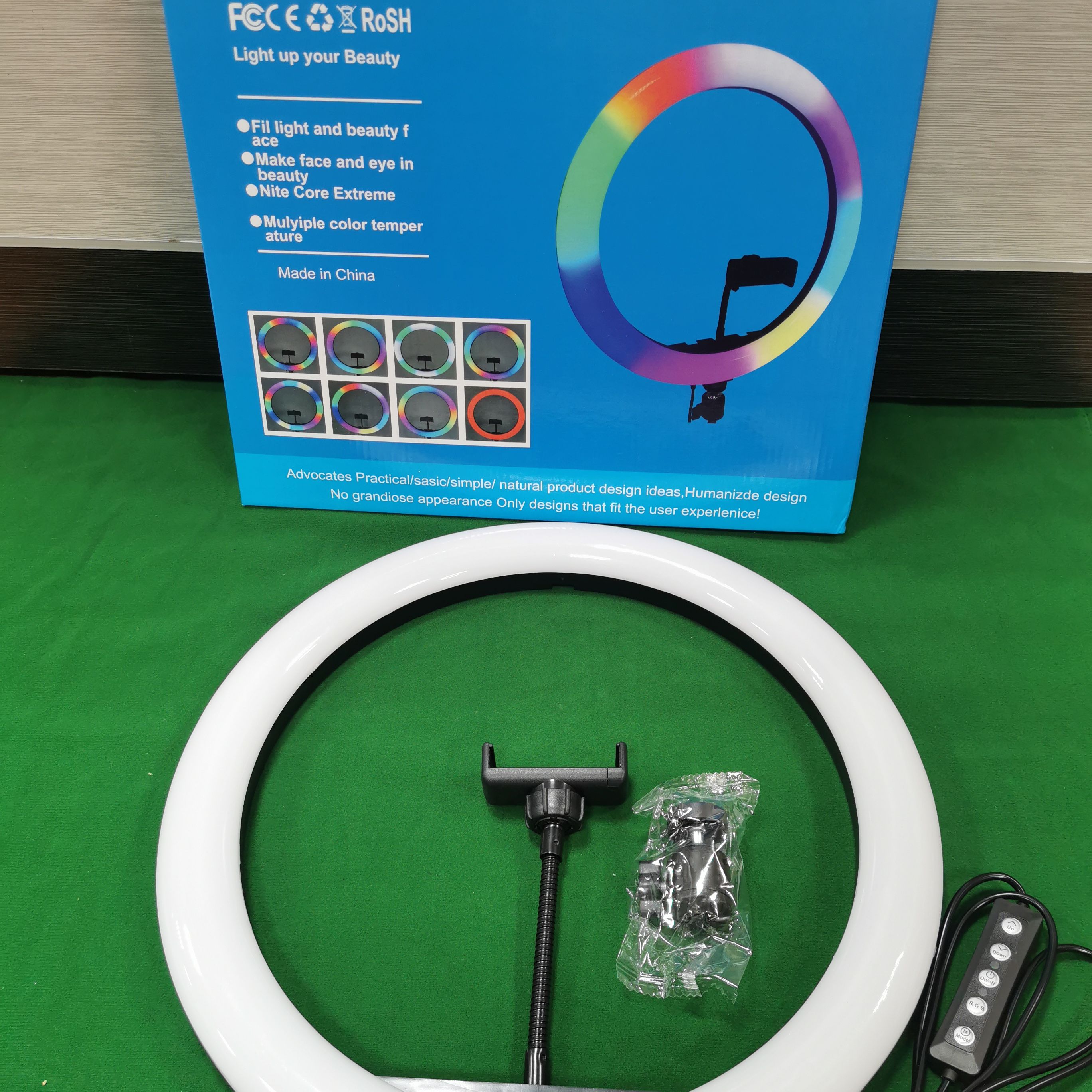 Live streaming light, fill light, LED light, USB light, 14-inch RGB live streaming fill light, seven-color live streaming light, USB wired control model No. 4 comes with a tripod