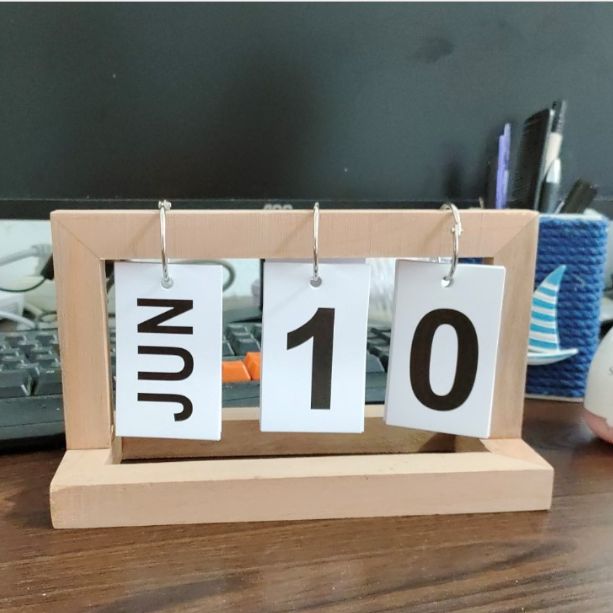 Simple home desktop study desk calendar decoration