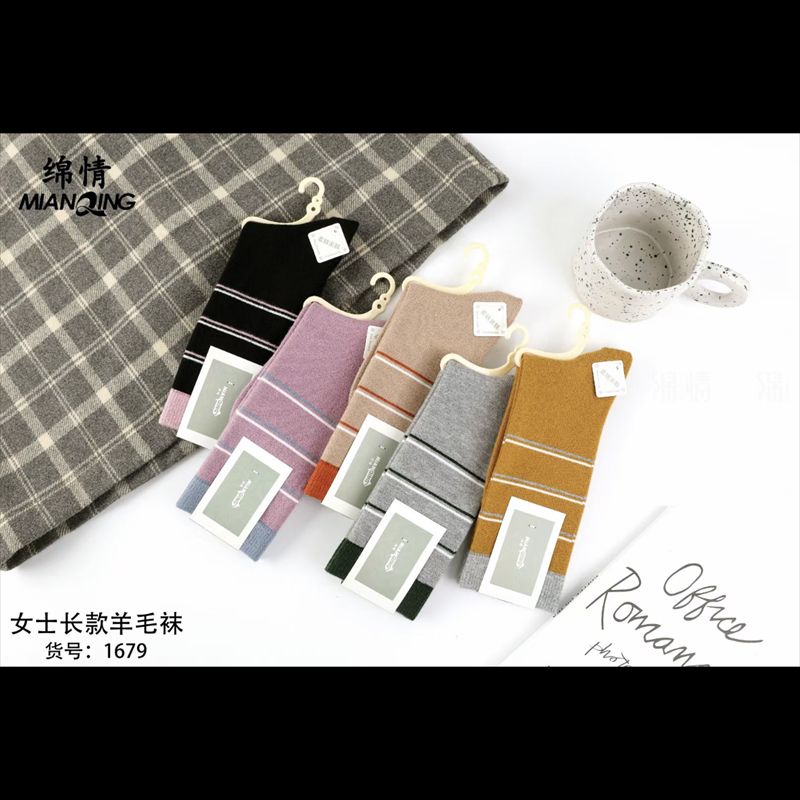 广姿袜业NO70厂家直销热卖款爆款潮袜棉袄春夏款运动袜