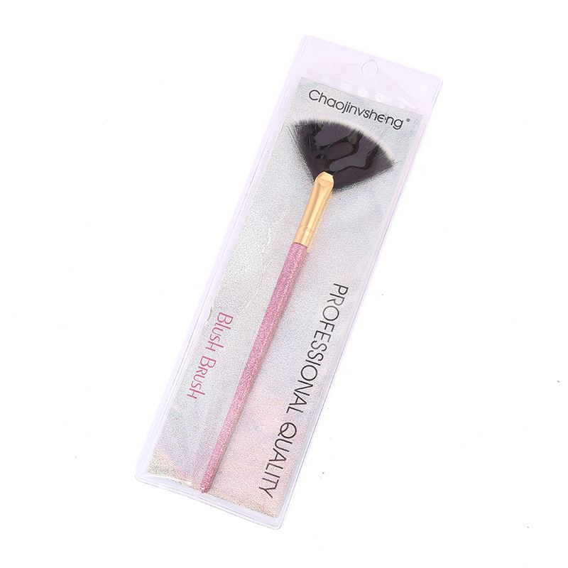 Q1359-A makeup brush Application Scenario