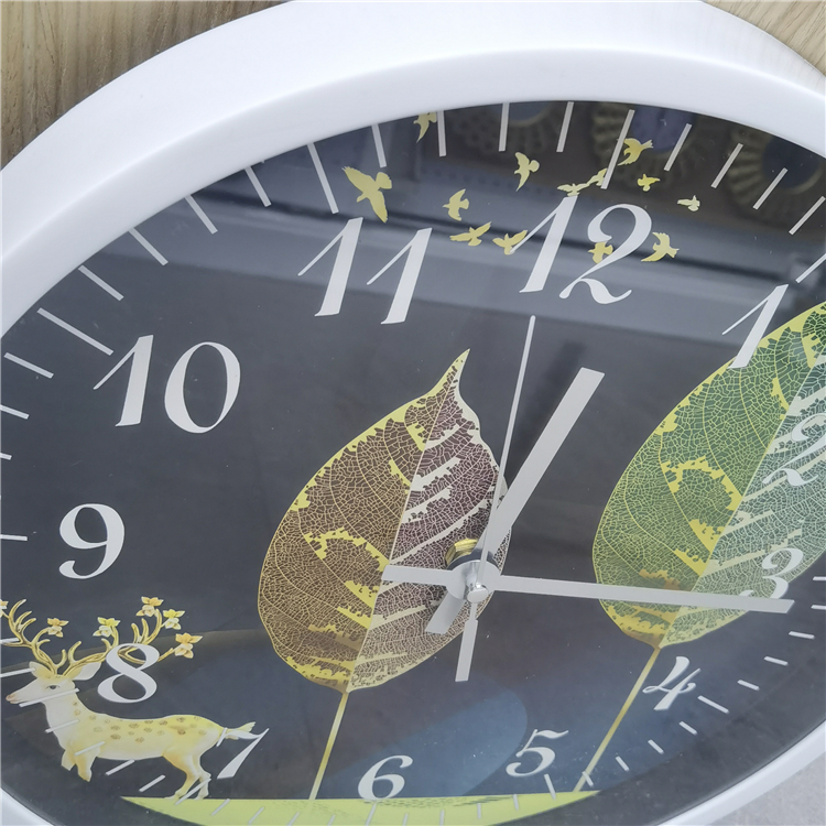 12英寸圆形动物装饰设计面时尚黑白家居客厅静音数字石英挂钟详情图2