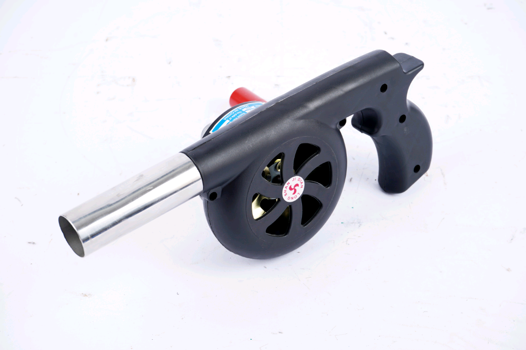 Hand-Cranked Gun Blower full figure