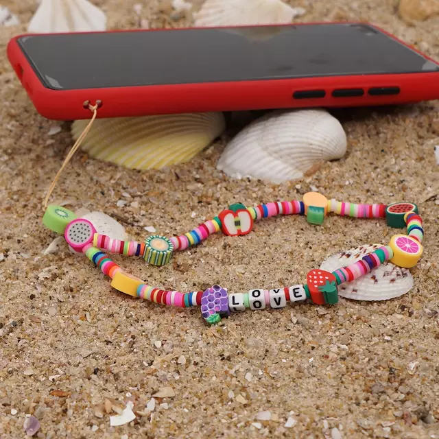 Rose Angel Network's best-selling colored soft clay mobile phone chain is a young and fashionable bestseller