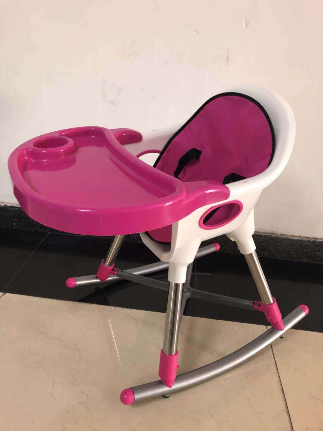 婴儿床产品图