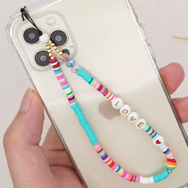 Rose Angel Network's best-selling colorful mobile phone chain lanyard and phone case accessories Application Scenario