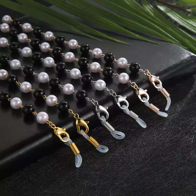Rose Angel trendy and fashionable pearl glasses, pendant chains and mask chains are all bestsellers on the Internet pic 3