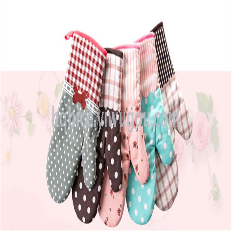 Baking thickened insulated non-slip gloves Baking tools for kitchen microwave ovens High temperature and heat resistant gloves