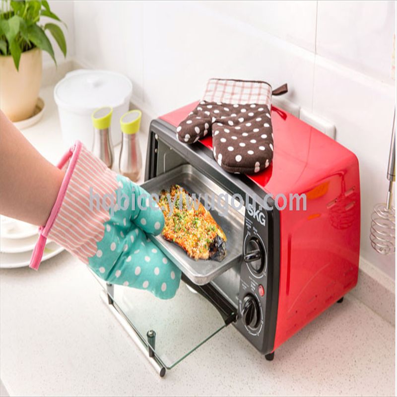 Baking thickened heat insulation non-slip gloves Kitchen microwave oven baking tools Heat resistant gloves 1 thumbnail