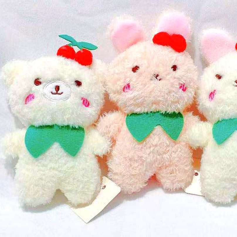 娃娃公仔实物图