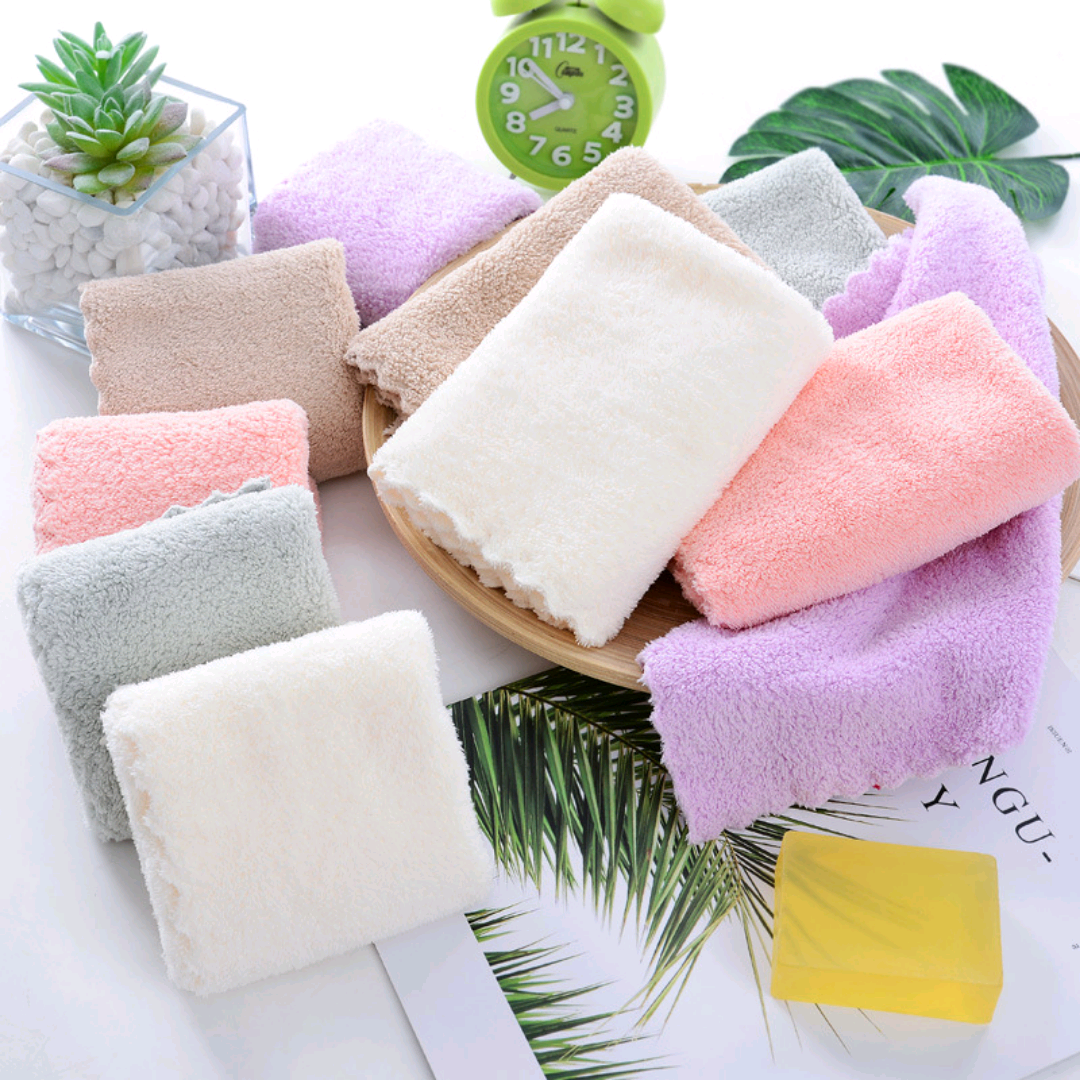 Yiwu good goods plain color high-density coral wool square towel 30*30cm soft absorbent household face wipe towel cleaning towel full figure