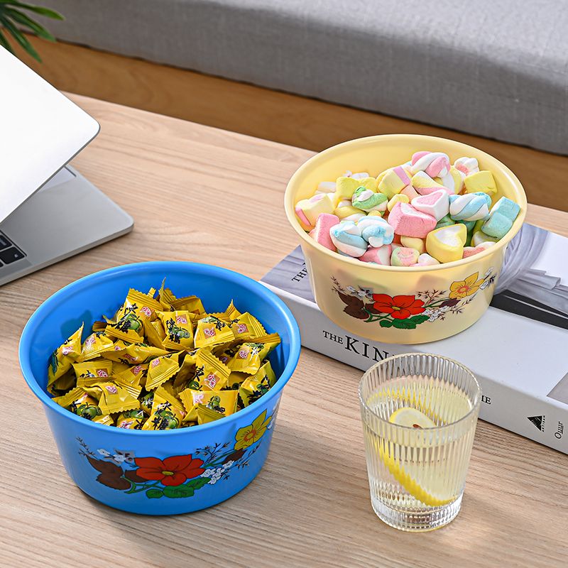 Plastic food storage boxes for fruits, grains and cereals, food storage boxes with LIDS, snack and candy boxes, and covered bowls. The 011 series comes in 6 sizes, and this size is the largest Item Picture