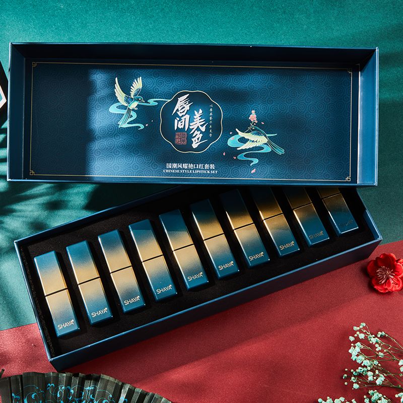 The live-streaming of SHAYA's Chinese-style trendy lipstick set features a ten-color makeup and a gift box with a matte finish that won't fade Application Scenario