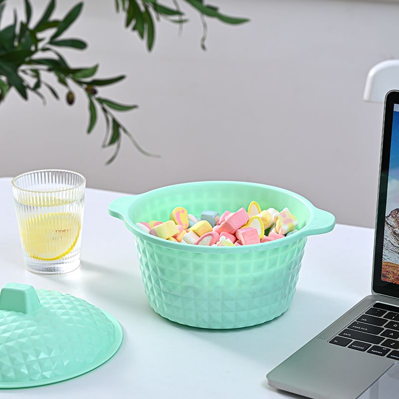 The 2021 new round retro candy cup, candy box, food storage with lid, snack storage box, jar and covered bowl 041 series comes in 4 sizes. This link is the largest one Item Picture