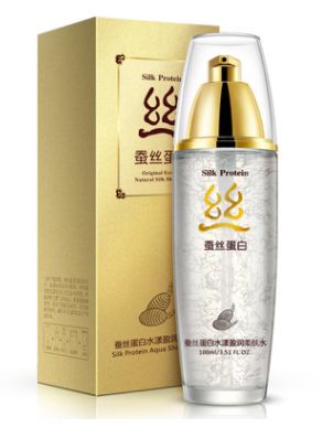 Poquanya silk Protein toner hydrates, moisturizes, controls oil, shrinks pores, and soothes skin