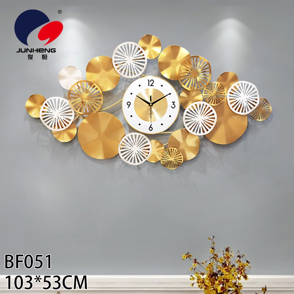 Modern fashion light luxury horizontal wall clock living room home decorative clock hanging wall personality creative restaurant art clock