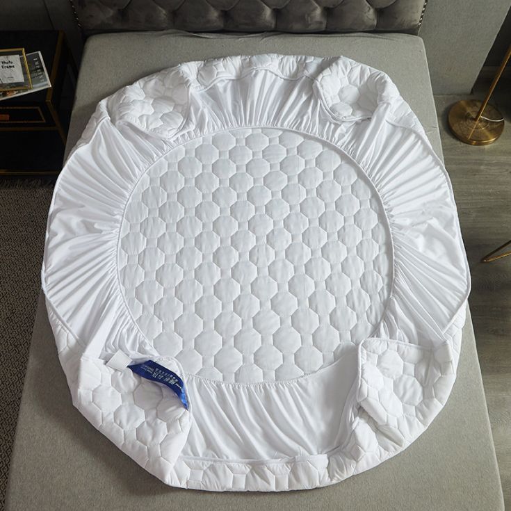 Padded bed top solid color bed cover mattress cover