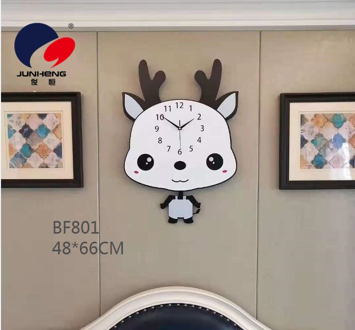 卡通熊猫创意钟表卧室装饰家用表挂墙时尚中式简约大气静音石英钟