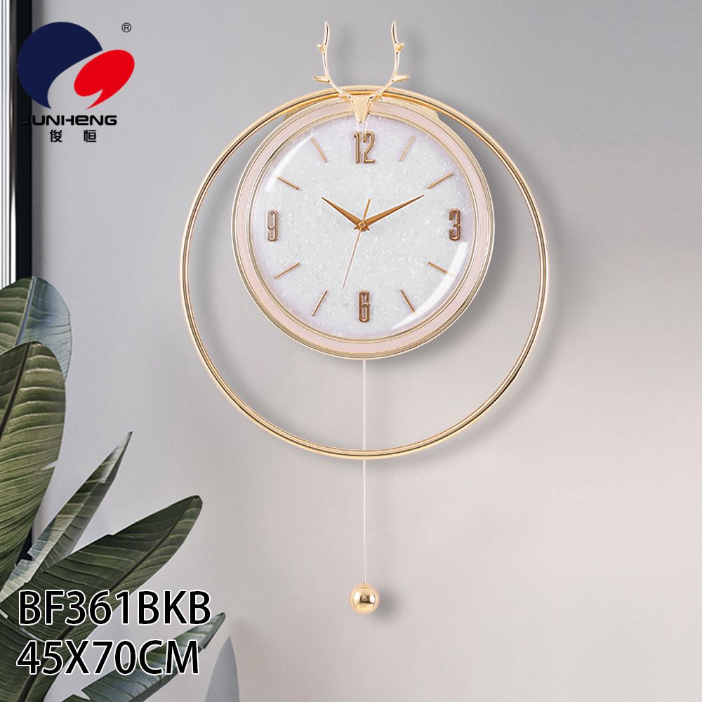 Nordic simple modern deer head wall clock wall clock living room quiet light luxury creative art clock quartz wall clock