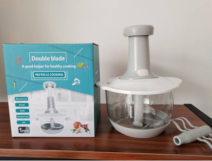 Manual meat grinder