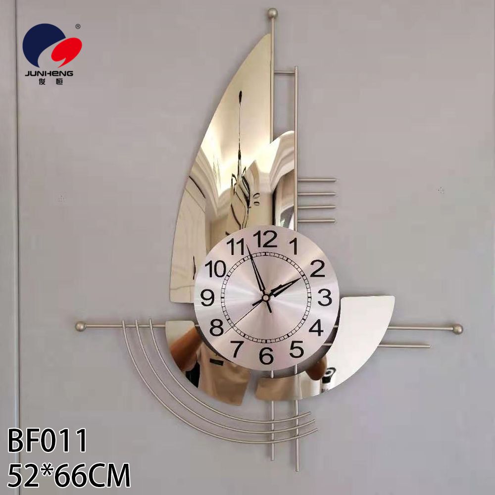 Wall clock living room creative clock personality clock Bedroom watch wall hanging simple household clock decoration Nordic light luxury decorative clock