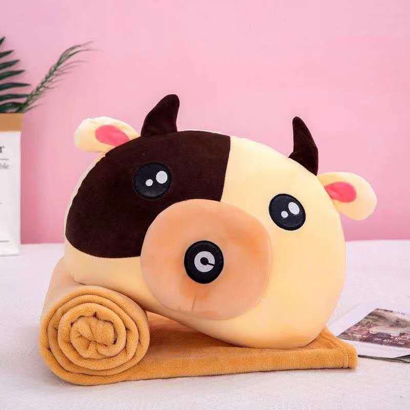 Creative bubble machine, air conditioner, blanket, throw pillow, two-in-one cartoon little cow, frog and pig, four-season blanket, factory direct sales Specification image