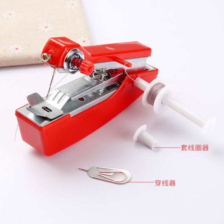 Household manual pocket sewing machine Application Scenario