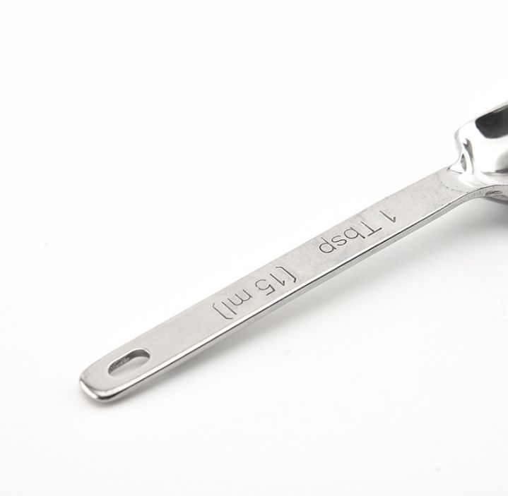Stainless steel square pointed tail corner ring six-piece measuring spoon set Application Scenario