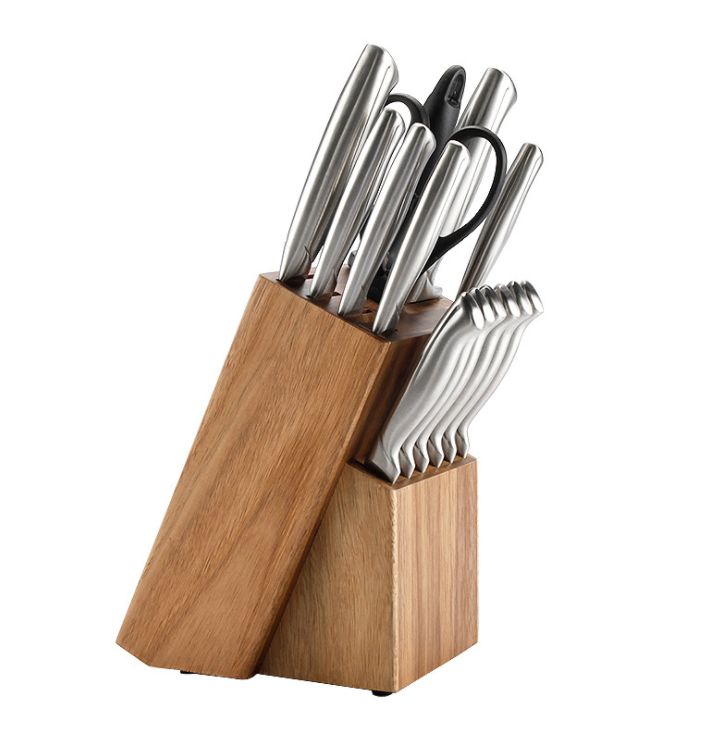 Hollow handle stainless steel household kitchen 15-piece set Application Scenario