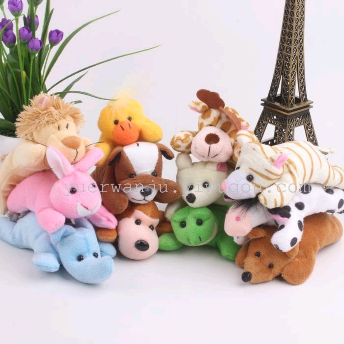 2022 Yellow round lion, little tiger, deer plush fridge magnets, large fridge magnets, prone fridge magnets, foot magnets, cartoon toys, factory direct sales pic 3