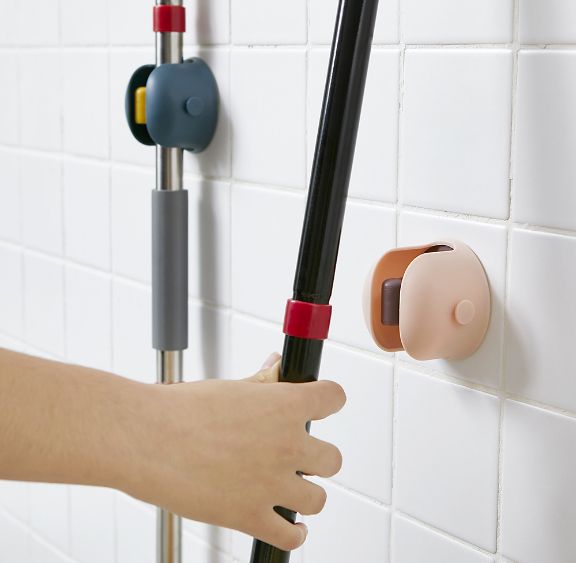 Mop hook, non-perforated mop clamp