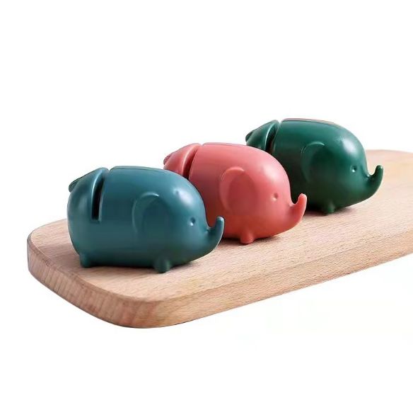Little Elephant's creative knife-sharpening tool details Picture