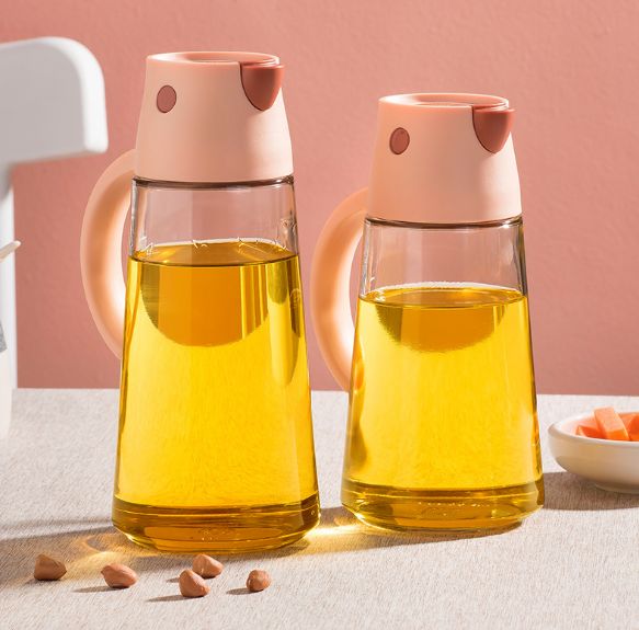 Glass oil can automatically open the lid of the seasoning bottle